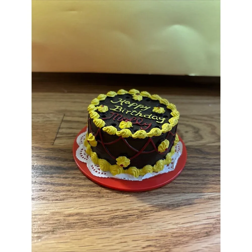 PLEASANT Co American Girl Molly Birthday Party Treats‎ CHOCOLATE CAKE